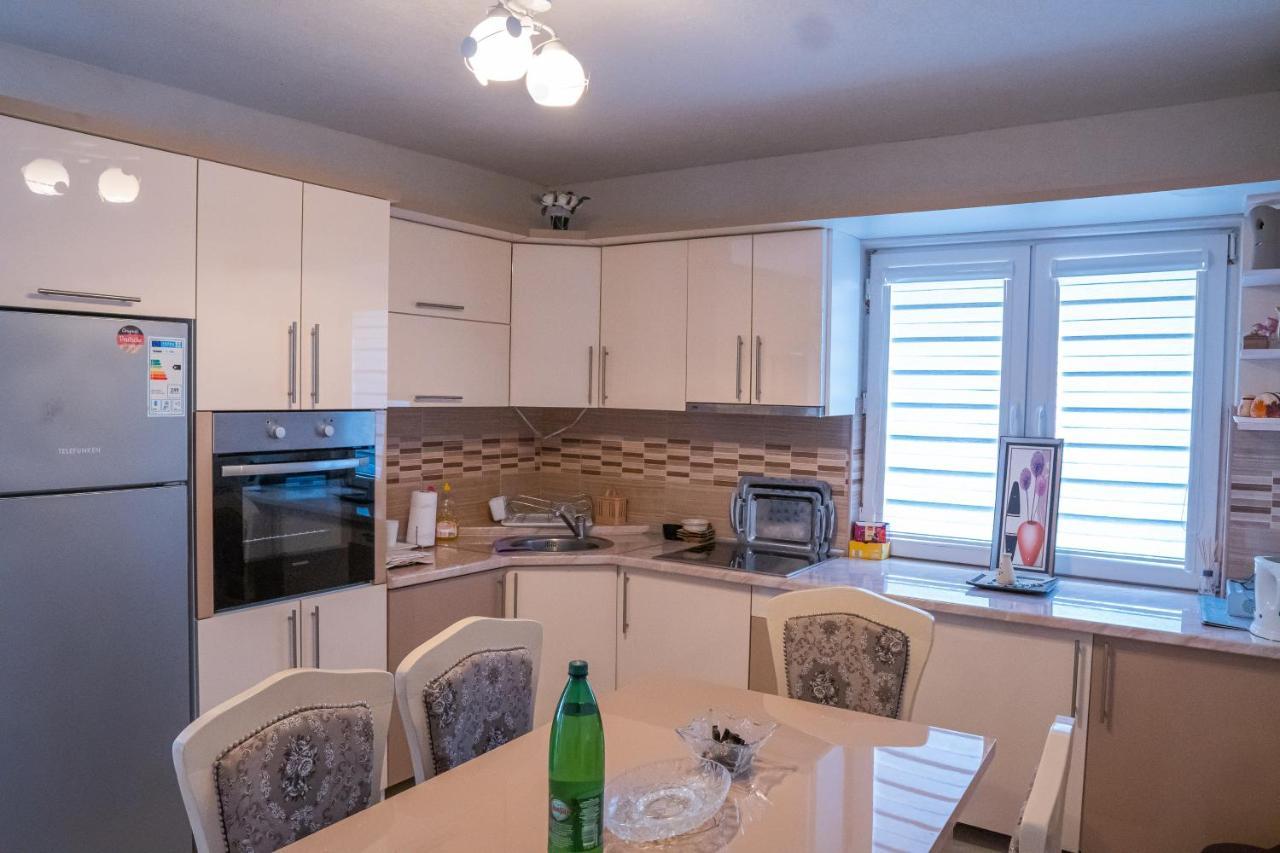 Apartmani Hadzic Zivinice エクステリア 写真