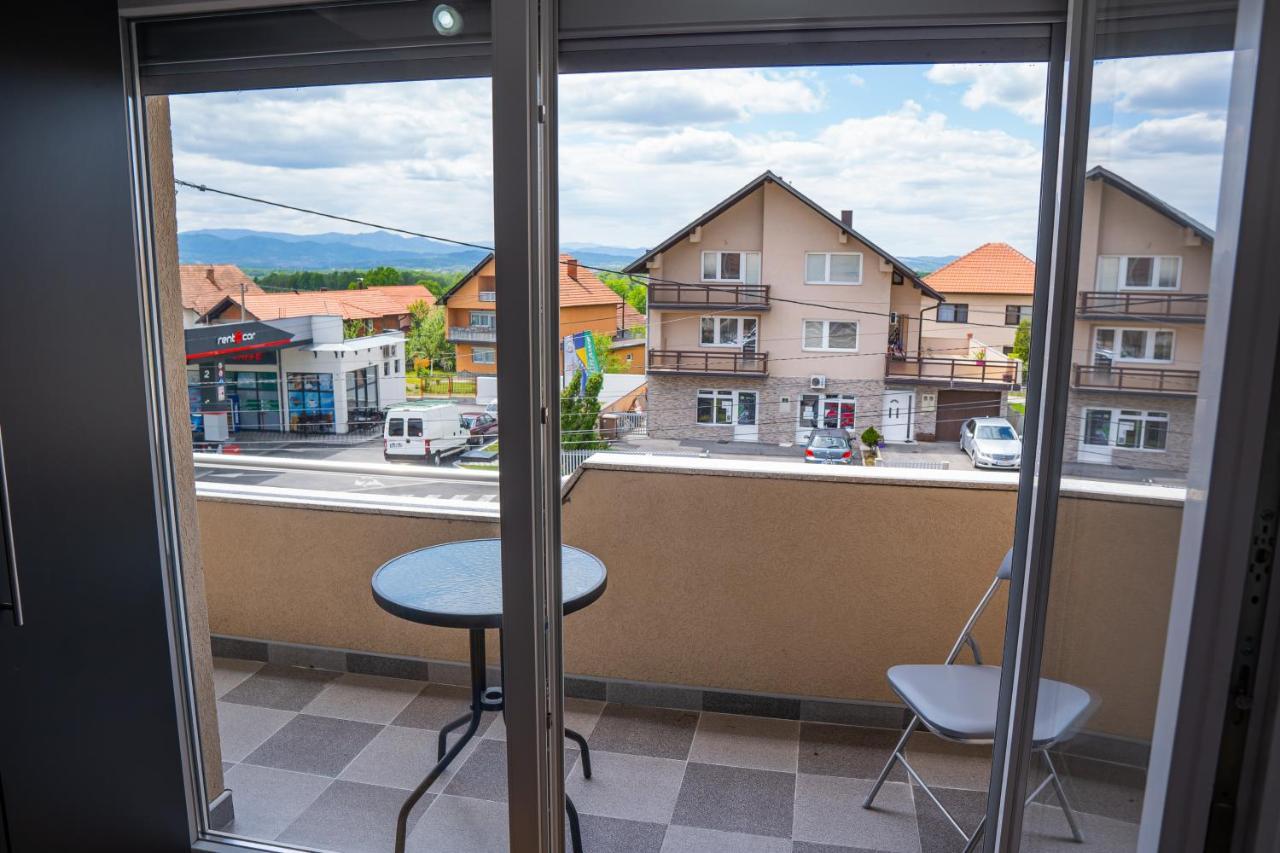 Apartmani Hadzic Zivinice エクステリア 写真