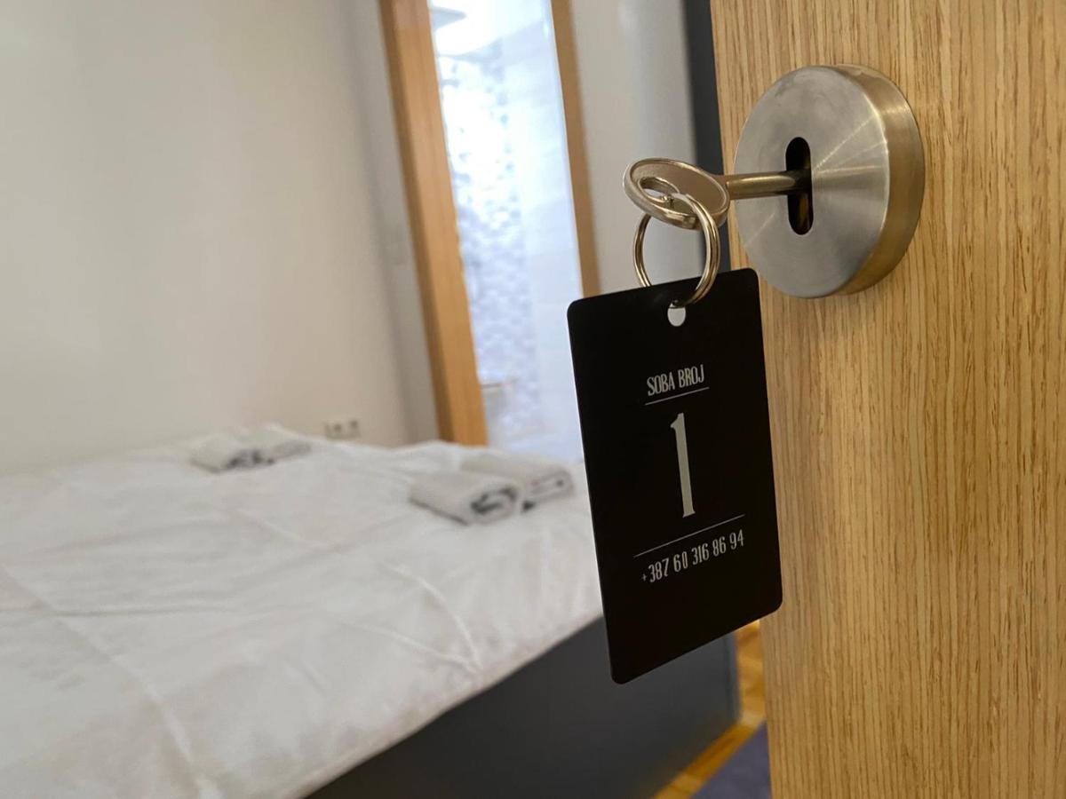 Apartmani Hadzic Zivinice エクステリア 写真