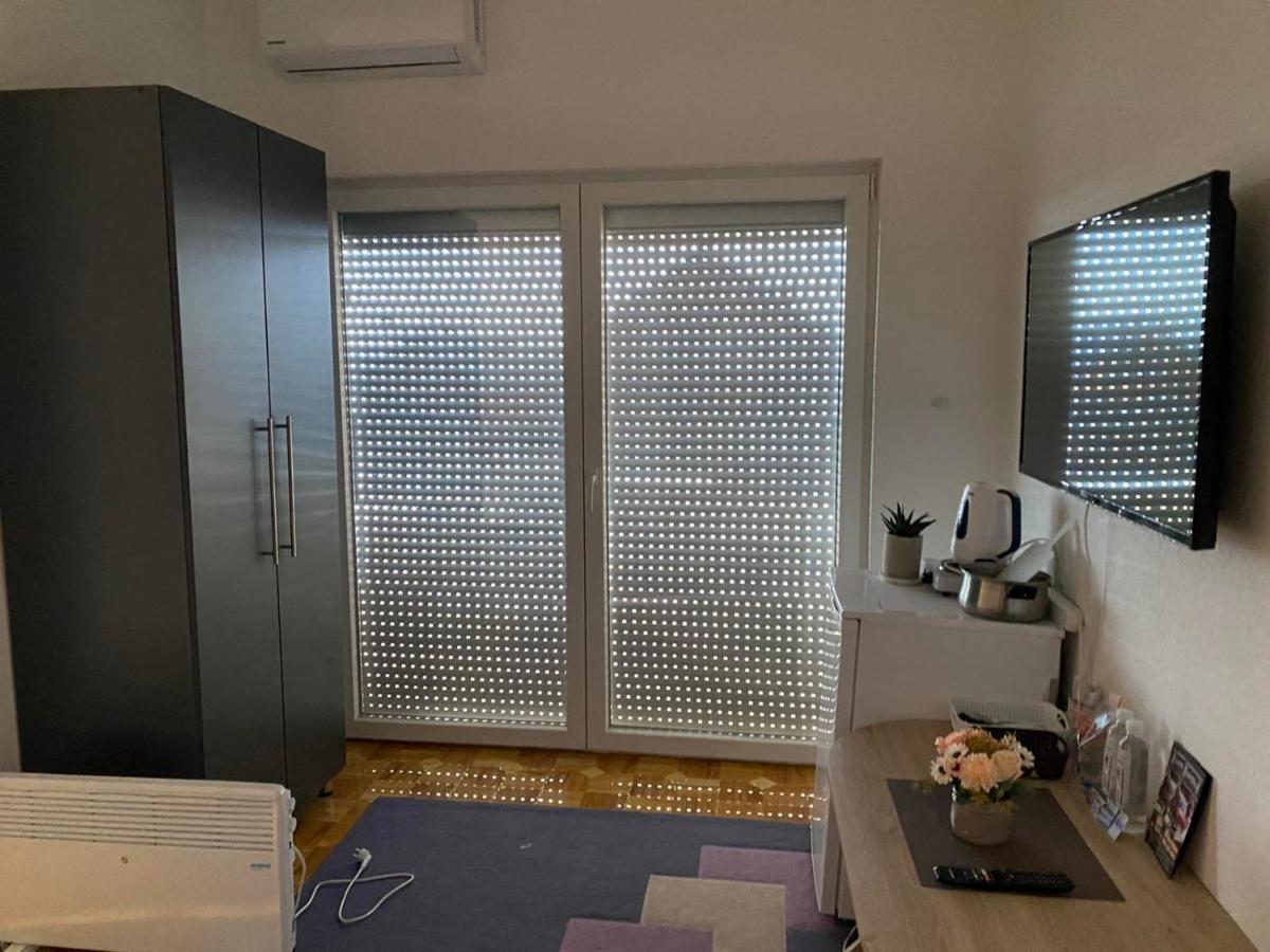 Apartmani Hadzic Zivinice エクステリア 写真