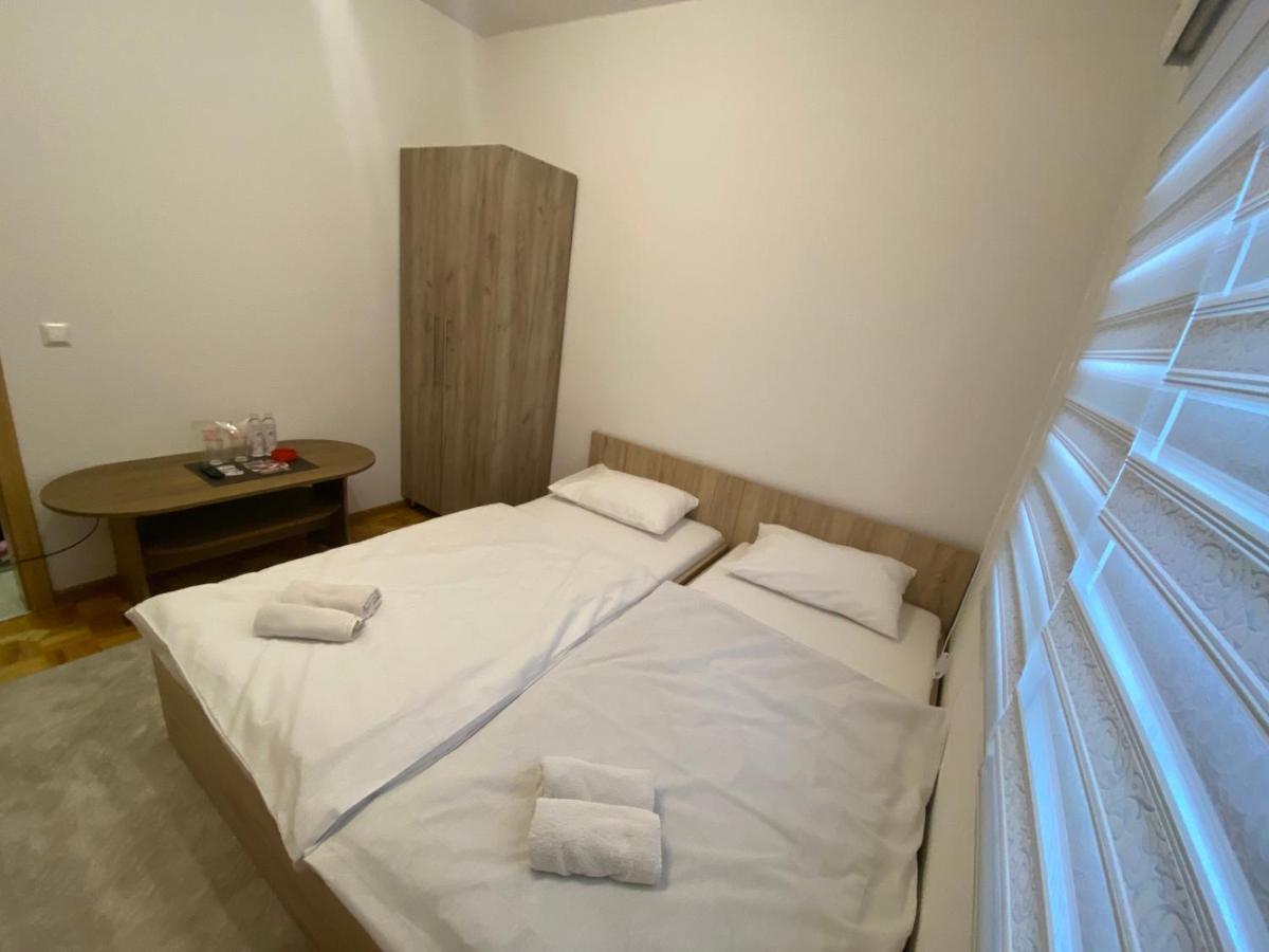 Apartmani Hadzic Zivinice エクステリア 写真